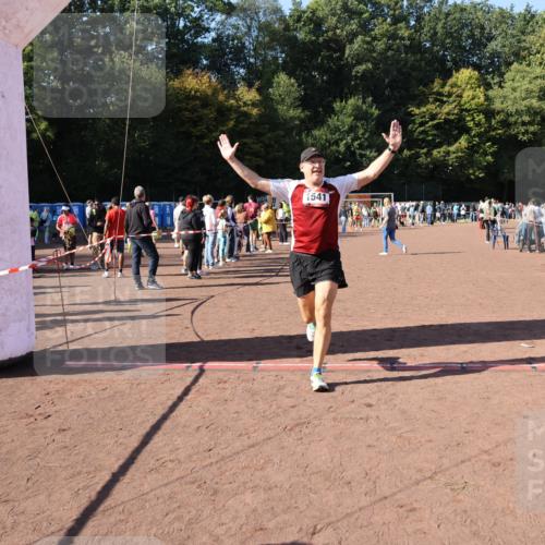 27.09.2026 - 35. Volkslauf durch das schöne Alstertal Strokosch-Dieckow http://msf.ph/oto/10586055 27.09.2026 11:53:52 Ziel 1541 meine-sportfotos.de