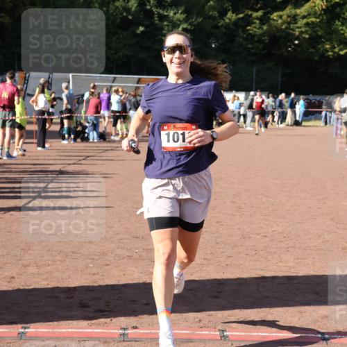 27.09.2026 - 35. Volkslauf durch das schöne Alstertal Strokosch-Dieckow http://msf.ph/oto/10586064 27.09.2026 11:53:39 Ziel 1012, 1498 meine-sportfotos.de