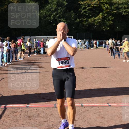 27.09.2026 - 35. Volkslauf durch das schöne Alstertal Strokosch-Dieckow http://msf.ph/oto/10586075 27.09.2026 11:53:36 Ziel 1012, 1498 meine-sportfotos.de