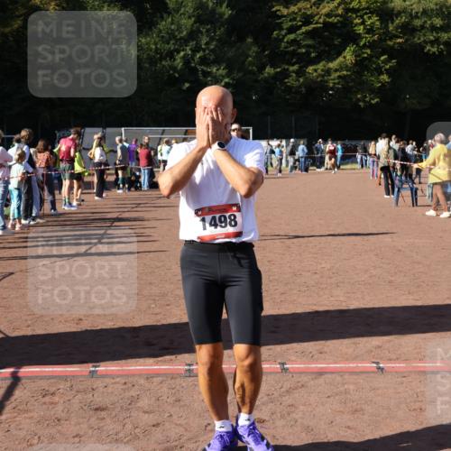 27.09.2026 - 35. Volkslauf durch das schöne Alstertal Strokosch-Dieckow http://msf.ph/oto/10586076 27.09.2026 11:53:36 Ziel 1012, 1498 meine-sportfotos.de