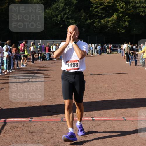 27.09.2026 - 35. Volkslauf durch das schöne Alstertal Strokosch-Dieckow http://msf.ph/oto/10586080 27.09.2026 11:53:36 Ziel 1012, 1498 meine-sportfotos.de