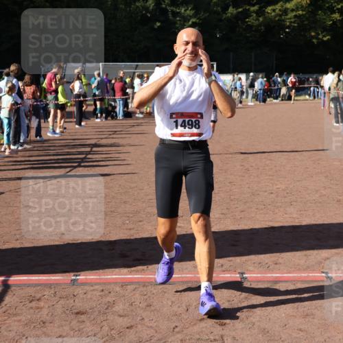 27.09.2026 - 35. Volkslauf durch das schöne Alstertal Strokosch-Dieckow http://msf.ph/oto/10586084 27.09.2026 11:53:36 Ziel 1012, 1498 meine-sportfotos.de