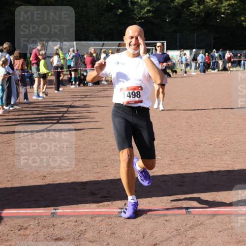 27.09.2026 - 35. Volkslauf durch das schöne Alstertal Strokosch-Dieckow http://msf.ph/oto/10586088 27.09.2026 11:53:35 Ziel 1012, 1498 meine-sportfotos.de