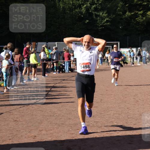 27.09.2026 - 35. Volkslauf durch das schöne Alstertal Strokosch-Dieckow http://msf.ph/oto/10586091 27.09.2026 11:53:35 Ziel 1012, 1498 meine-sportfotos.de