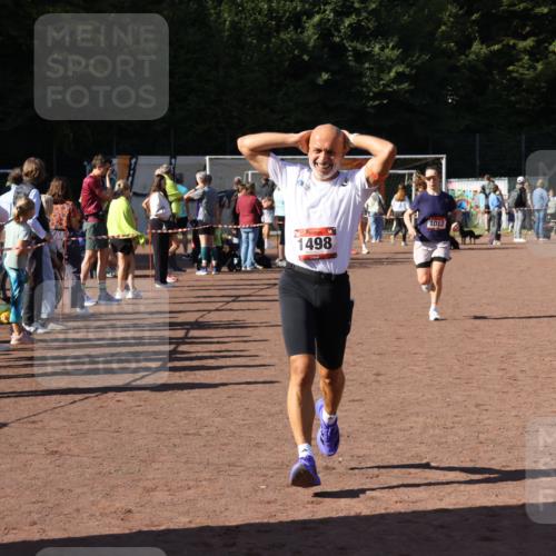 27.09.2026 - 35. Volkslauf durch das schöne Alstertal Strokosch-Dieckow http://msf.ph/oto/10586092 27.09.2026 11:53:34 Ziel 1012, 1498 meine-sportfotos.de