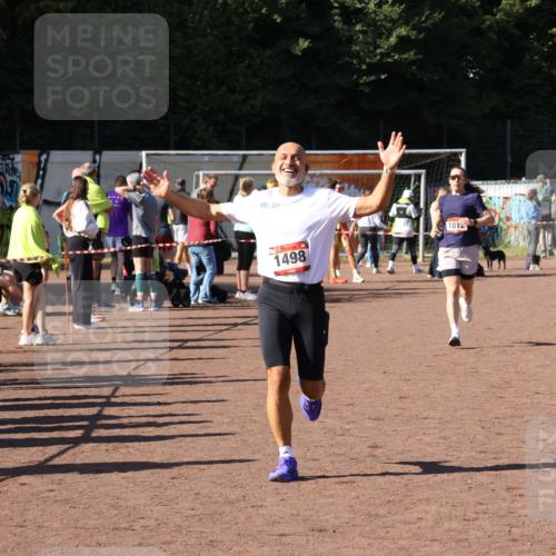 27.09.2026 - 35. Volkslauf durch das schöne Alstertal Strokosch-Dieckow http://msf.ph/oto/10586096 27.09.2026 11:53:33 Ziel 1012, 1498 meine-sportfotos.de