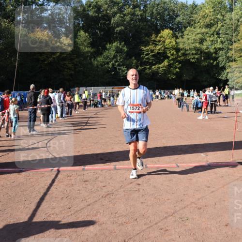 27.09.2026 - 35. Volkslauf durch das schöne Alstertal Strokosch-Dieckow http://msf.ph/oto/10586111 27.09.2026 11:53:23 Ziel 1572 meine-sportfotos.de