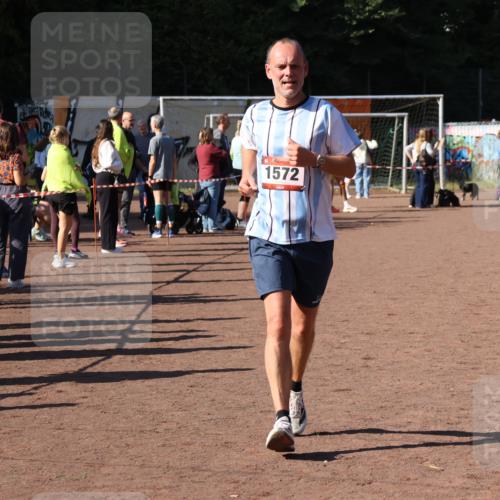 27.09.2026 - 35. Volkslauf durch das schöne Alstertal Strokosch-Dieckow http://msf.ph/oto/10586114 27.09.2026 11:53:22 Ziel 1572 meine-sportfotos.de
