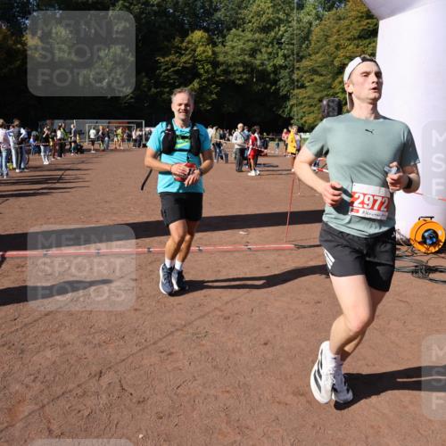 27.09.2026 - 35. Volkslauf durch das schöne Alstertal Strokosch-Dieckow http://msf.ph/oto/10586118 27.09.2026 11:53:02 Ziel 1474, 1552, 2470, 2972 meine-sportfotos.de