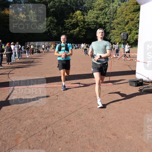 27.09.2026 - 35. Volkslauf durch das schöne Alstertal Strokosch-Dieckow http://msf.ph/oto/10586126 27.09.2026 11:53:02 Ziel 1474, 1552, 2470, 2972 meine-sportfotos.de