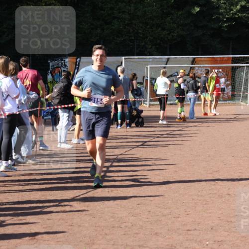 27.09.2026 - 35. Volkslauf durch das schöne Alstertal Strokosch-Dieckow http://msf.ph/oto/10586169 27.09.2026 11:52:47 Ziel 1526, 3154 meine-sportfotos.de