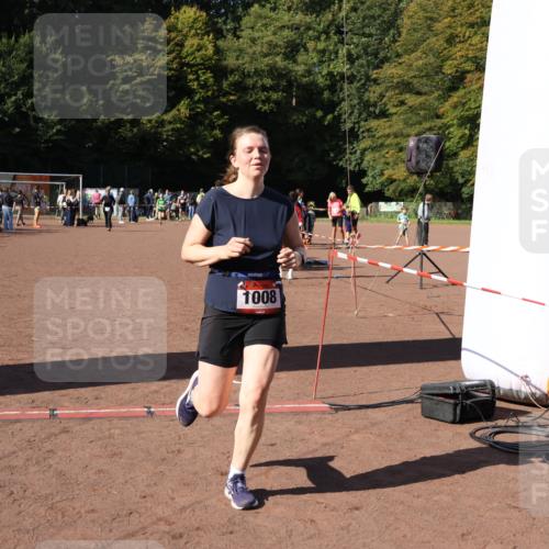 27.09.2026 - 35. Volkslauf durch das schöne Alstertal Strokosch-Dieckow http://msf.ph/oto/10586198 27.09.2026 11:52:28 Ziel 1008 meine-sportfotos.de