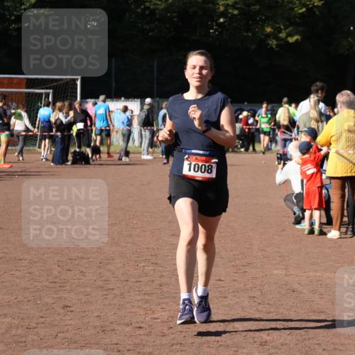 27.09.2026 - 35. Volkslauf durch das schöne Alstertal Strokosch-Dieckow http://msf.ph/oto/10586203 27.09.2026 11:52:26 Ziel 1008 meine-sportfotos.de
