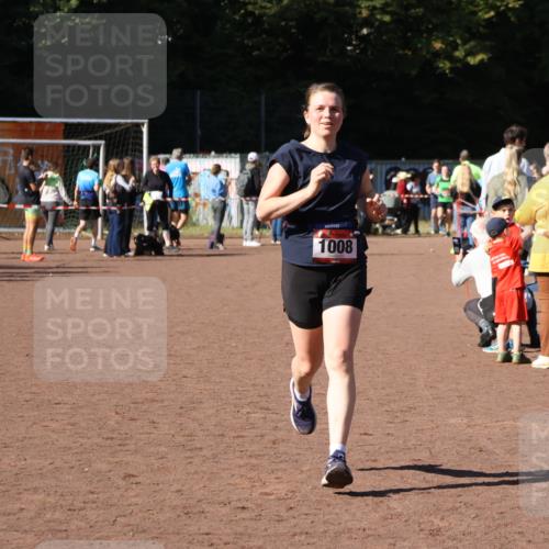 27.09.2026 - 35. Volkslauf durch das schöne Alstertal Strokosch-Dieckow http://msf.ph/oto/10586207 27.09.2026 11:52:26 Ziel 1008 meine-sportfotos.de