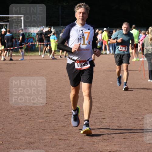 27.09.2026 - 35. Volkslauf durch das schöne Alstertal Strokosch-Dieckow http://msf.ph/oto/10586262 27.09.2026 12:11:49 Ziel 1595, 1618 meine-sportfotos.de