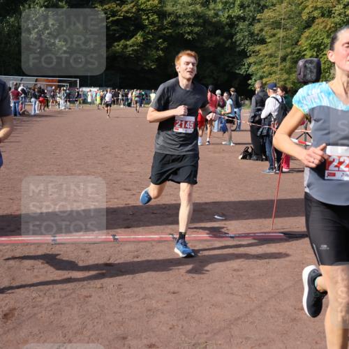 27.09.2026 - 35. Volkslauf durch das schöne Alstertal Strokosch-Dieckow http://msf.ph/oto/10586269 27.09.2026 12:11:40 Ziel 2081, 2145, 2251, 2490 meine-sportfotos.de