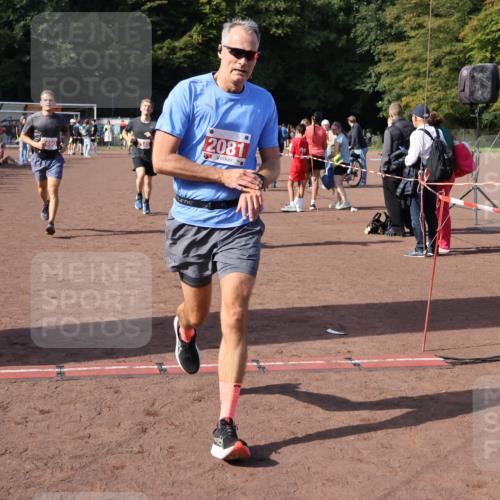 27.09.2026 - 35. Volkslauf durch das schöne Alstertal Strokosch-Dieckow http://msf.ph/oto/10586282 27.09.2026 12:11:37 Ziel 1597, 2081, 2145, 2251, 2490 meine-sportfotos.de