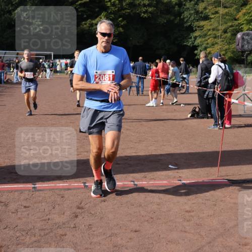 27.09.2026 - 35. Volkslauf durch das schöne Alstertal Strokosch-Dieckow http://msf.ph/oto/10586285 27.09.2026 12:11:37 Ziel 1597, 2081, 2145, 2251, 2490 meine-sportfotos.de