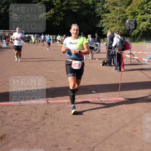 27.09.2026 - 35. Volkslauf durch das schöne Alstertal Strokosch-Dieckow http://msf.ph/oto/10586299 27.09.2026 12:11:26 Ziel 1051, 1610, 2380, 2381, 2463 meine-sportfotos.de