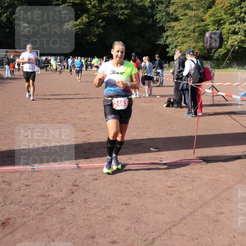 27.09.2026 - 35. Volkslauf durch das schöne Alstertal Strokosch-Dieckow http://msf.ph/oto/10586301 27.09.2026 12:11:26 Ziel 1051, 1610, 2380, 2381, 2463 meine-sportfotos.de