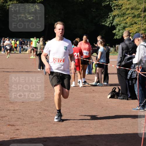 27.09.2026 - 35. Volkslauf durch das schöne Alstertal Strokosch-Dieckow http://msf.ph/oto/10586390 27.09.2026 12:10:53 Ziel 2072, 2436, 2479 meine-sportfotos.de