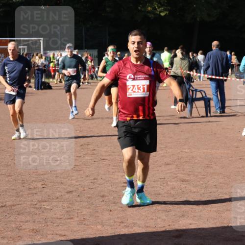 27.09.2026 - 35. Volkslauf durch das schöne Alstertal Strokosch-Dieckow http://msf.ph/oto/10586499 27.09.2026 12:10:00 Ziel 2367, 2376, 2431, 2500, 2501 meine-sportfotos.de