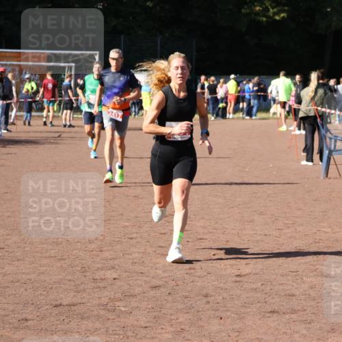27.09.2026 - 35. Volkslauf durch das schöne Alstertal Strokosch-Dieckow http://msf.ph/oto/10586540 27.09.2026 12:09:39 Ziel 2294, 2417, 2969 meine-sportfotos.de