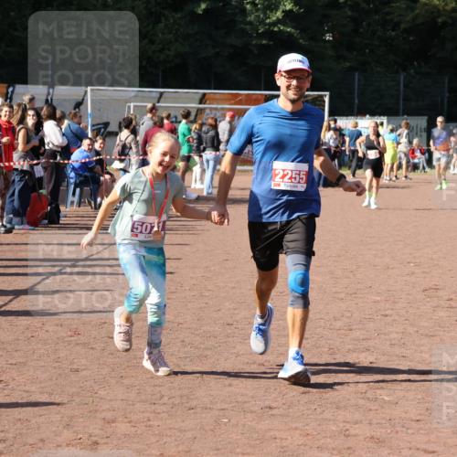 27.09.2026 - 35. Volkslauf durch das schöne Alstertal Strokosch-Dieckow http://msf.ph/oto/10586554 27.09.2026 12:09:32 Ziel 2255, 2294 meine-sportfotos.de
