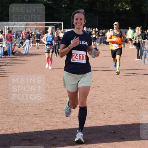 27.09.2026 - 35. Volkslauf durch das schöne Alstertal Strokosch-Dieckow http://msf.ph/oto/10586616 27.09.2026 12:08:51 Ziel 1046, 1062, 1569, 2014, 2273, 2409, 2411, 2442 meine-sportfotos.de