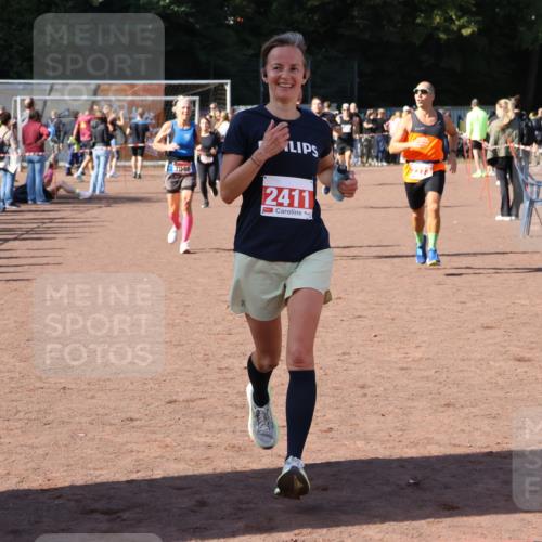 27.09.2026 - 35. Volkslauf durch das schöne Alstertal Strokosch-Dieckow http://msf.ph/oto/10586617 27.09.2026 12:08:51 Ziel 1046, 1062, 1569, 2014, 2273, 2409, 2411, 2442 meine-sportfotos.de