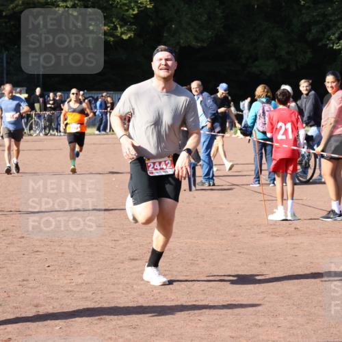 27.09.2026 - 35. Volkslauf durch das schöne Alstertal Strokosch-Dieckow http://msf.ph/oto/10586625 27.09.2026 12:08:48 Ziel 1046, 1569, 2014, 2273, 2409, 2411, 2442 meine-sportfotos.de