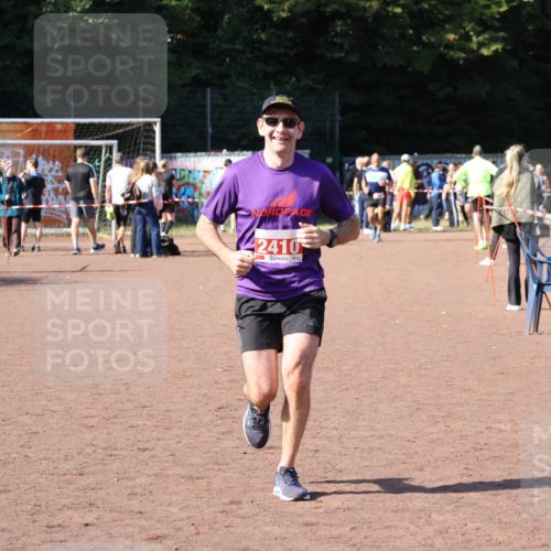 27.09.2026 - 35. Volkslauf durch das schöne Alstertal Strokosch-Dieckow http://msf.ph/oto/10586635 27.09.2026 12:08:33 Ziel 2410 meine-sportfotos.de