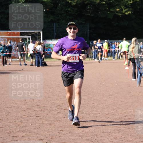 27.09.2026 - 35. Volkslauf durch das schöne Alstertal Strokosch-Dieckow http://msf.ph/oto/10586637 27.09.2026 12:08:33 Ziel 2410 meine-sportfotos.de