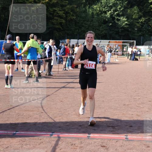 27.09.2026 - 35. Volkslauf durch das schöne Alstertal Strokosch-Dieckow http://msf.ph/oto/10586669 27.09.2026 12:08:06 Ziel 2114, 2336, 3969 meine-sportfotos.de
