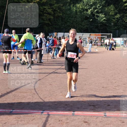 27.09.2026 - 35. Volkslauf durch das schöne Alstertal Strokosch-Dieckow http://msf.ph/oto/10586672 27.09.2026 12:08:06 Ziel 2114, 2336, 3969 meine-sportfotos.de