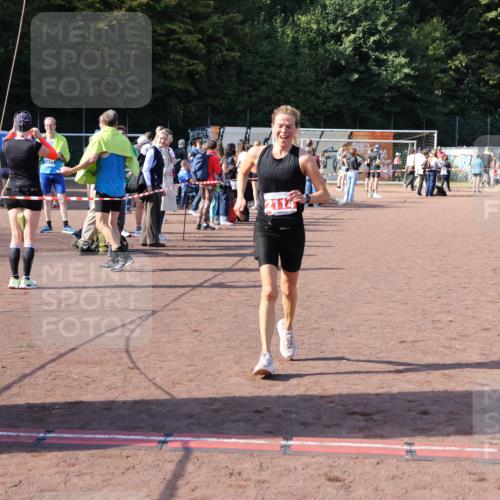 27.09.2026 - 35. Volkslauf durch das schöne Alstertal Strokosch-Dieckow http://msf.ph/oto/10586674 27.09.2026 12:08:06 Ziel 2114, 2336, 3969 meine-sportfotos.de