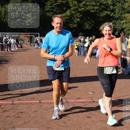 27.09.2026 - 35. Volkslauf durch das schöne Alstertal Strokosch-Dieckow http://msf.ph/oto/10586758 27.09.2026 11:00:31 Ziel 4041, 4080, 4093, 4095 meine-sportfotos.de