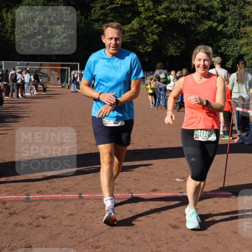 27.09.2026 - 35. Volkslauf durch das schöne Alstertal Strokosch-Dieckow http://msf.ph/oto/10586760 27.09.2026 11:00:31 Ziel 4041, 4080, 4093, 4095 meine-sportfotos.de