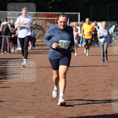 27.09.2026 - 35. Volkslauf durch das schöne Alstertal Strokosch-Dieckow http://msf.ph/oto/10586803 27.09.2026 10:59:50 Ziel 4117, 4130, 4134, 4155, 4159, 4160 meine-sportfotos.de