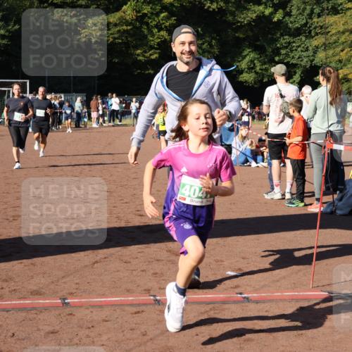 27.09.2026 - 35. Volkslauf durch das schöne Alstertal Strokosch-Dieckow http://msf.ph/oto/10586828 27.09.2026 10:59:38 Ziel 4047, 4049, 4165, 4235 meine-sportfotos.de