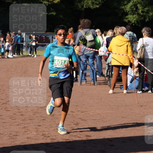 27.09.2026 - 35. Volkslauf durch das schöne Alstertal Strokosch-Dieckow http://msf.ph/oto/10586873 27.09.2026 10:58:37 Ziel 4014, 4245 meine-sportfotos.de