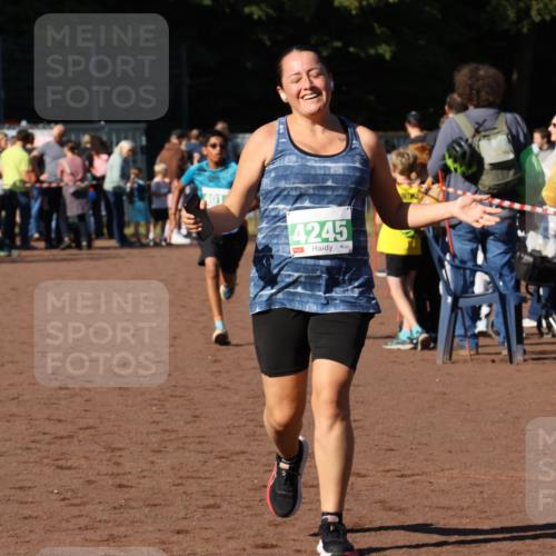27.09.2026 - 35. Volkslauf durch das schöne Alstertal Strokosch-Dieckow http://msf.ph/oto/10586876 27.09.2026 10:58:34 Ziel 4014, 4245 meine-sportfotos.de