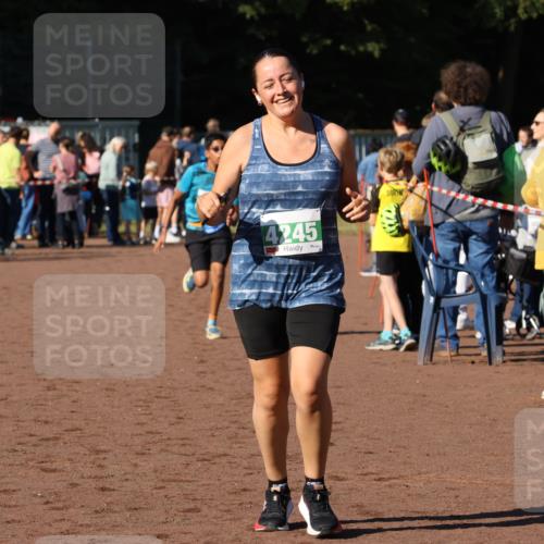 27.09.2026 - 35. Volkslauf durch das schöne Alstertal Strokosch-Dieckow http://msf.ph/oto/10586879 27.09.2026 10:58:34 Ziel 4014, 4245 meine-sportfotos.de