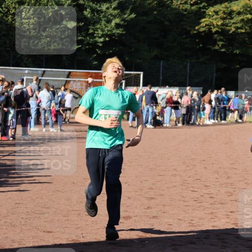 27.09.2026 - 35. Volkslauf durch das schöne Alstertal Strokosch-Dieckow http://msf.ph/oto/10586967 27.09.2026 10:57:12 Ziel 4059, 4177 meine-sportfotos.de