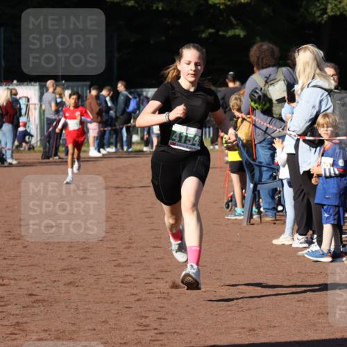 27.09.2026 - 35. Volkslauf durch das schöne Alstertal Strokosch-Dieckow http://msf.ph/oto/10587077 27.09.2026 10:55:07 Ziel 4154, 4962 meine-sportfotos.de