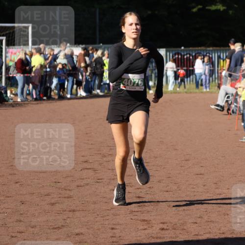 27.09.2026 - 35. Volkslauf durch das schöne Alstertal Strokosch-Dieckow http://msf.ph/oto/10587195 27.09.2026 10:52:59 Ziel 4076 meine-sportfotos.de