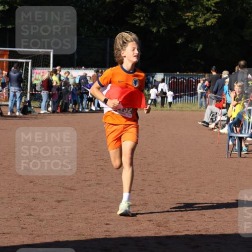 27.09.2026 - 35. Volkslauf durch das schöne Alstertal Strokosch-Dieckow http://msf.ph/oto/10587245 27.09.2026 10:51:38 Ziel 4132 meine-sportfotos.de