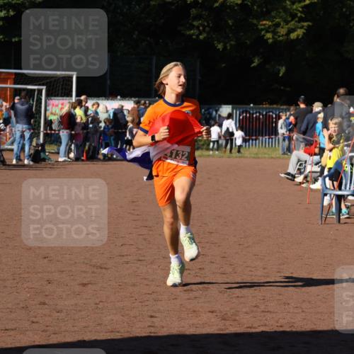27.09.2026 - 35. Volkslauf durch das schöne Alstertal Strokosch-Dieckow http://msf.ph/oto/10587248 27.09.2026 10:51:38 Ziel 4132 meine-sportfotos.de