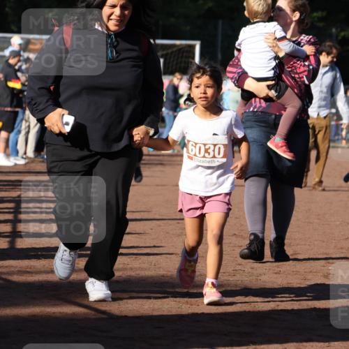 27.09.2026 - 35. Volkslauf durch das schöne Alstertal Strokosch-Dieckow http://msf.ph/oto/10587485 27.09.2026 10:43:59 Ziel 6030 meine-sportfotos.de