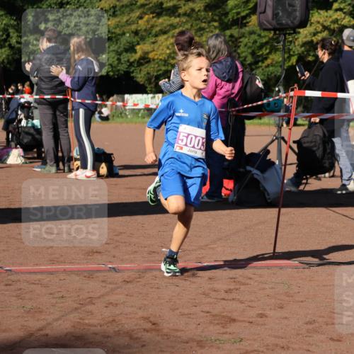 27.09.2026 - 35. Volkslauf durch das schöne Alstertal Strokosch-Dieckow http://msf.ph/oto/10587526 27.09.2026 10:44:42 Ziel 5003, 5003, 5020, 5036, 5043, 5982 meine-sportfotos.de